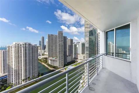 325 S Biscayne Boulevard Miami FL 33131