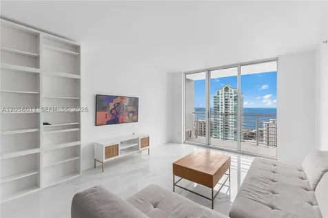 325 S Biscayne Boulevard Miami FL 33131