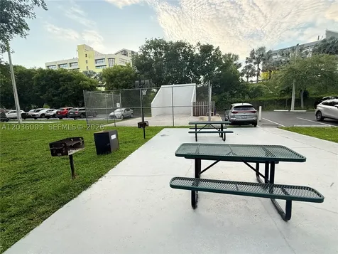 9611 SW 77th Avenue Miami FL 33156