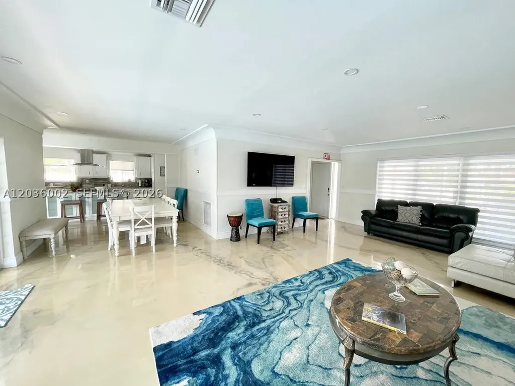 416 N Rainbow Drive Hollywood FL 33021