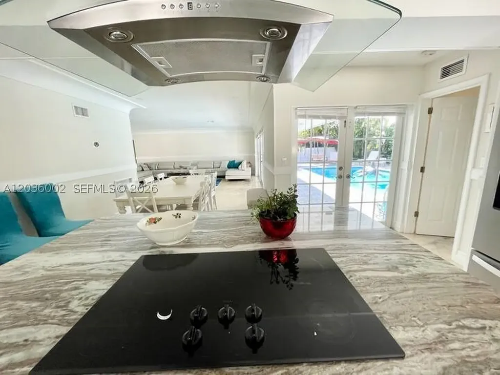 416 N Rainbow Drive Hollywood FL 33021