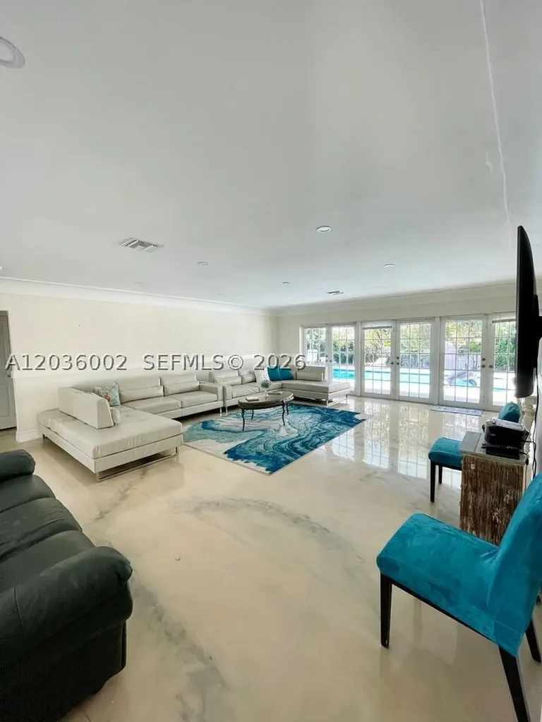 416 N Rainbow Drive Hollywood FL 33021