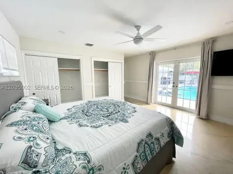 416 N Rainbow Drive Hollywood FL 33021