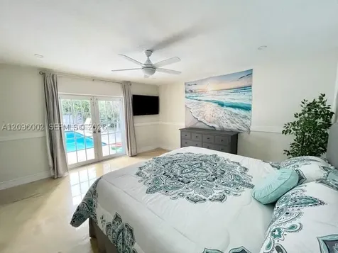 416 N Rainbow Drive Hollywood FL 33021