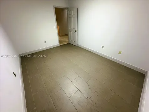 7038 NW 50th Street Miami FL 33166