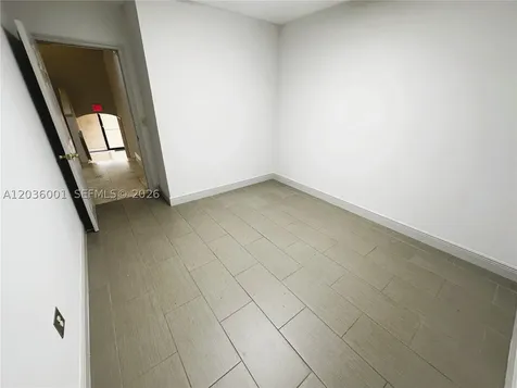 7038 NW 50th Street Miami FL 33166