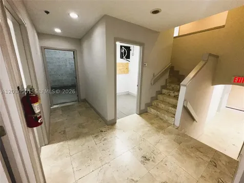 7038 NW 50th Street Miami FL 33166