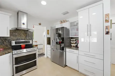 323 NW 136th Place Miami FL 33182