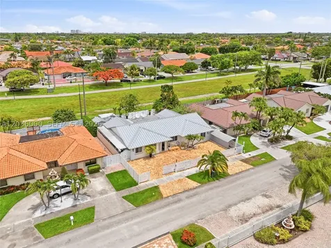 323 NW 136th Place Miami FL 33182