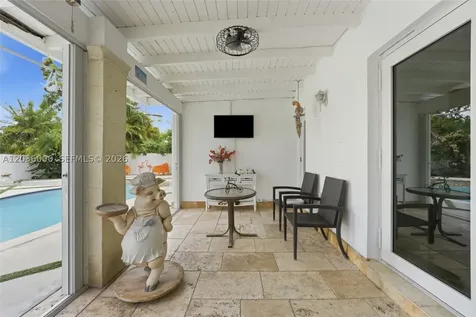 323 NW 136th Place Miami FL 33182