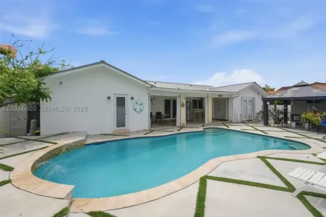323 NW 136th Place Miami FL 33182