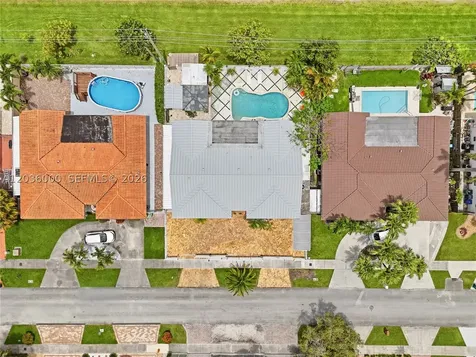 323 NW 136th Place Miami FL 33182