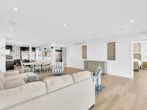 1930 Bay Drive Miami Beach FL 33141