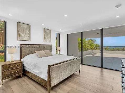1930 Bay Drive Miami Beach FL 33141