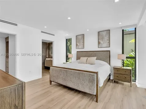 1930 Bay Drive Miami Beach FL 33141