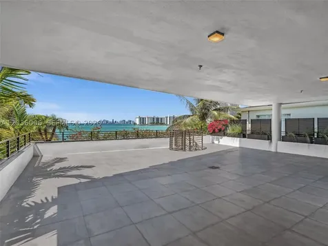 1930 Bay Drive Miami Beach FL 33141