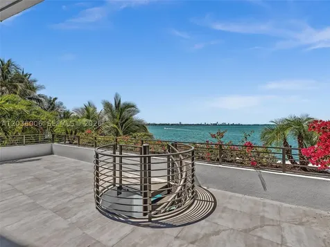 1930 Bay Drive Miami Beach FL 33141