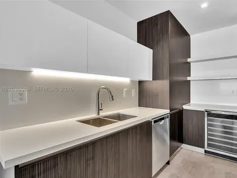 1930 Bay Drive Miami Beach FL 33141