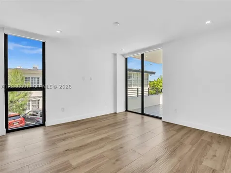 1930 Bay Drive Miami Beach FL 33141