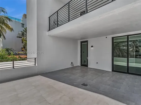1930 Bay Drive Miami Beach FL 33141