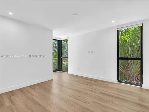 1930 Bay Drive Miami Beach FL 33141