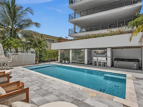 1930 Bay Drive Miami Beach FL 33141