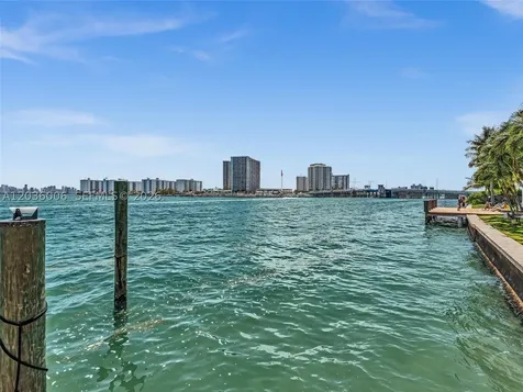 1930 Bay Drive Miami Beach FL 33141