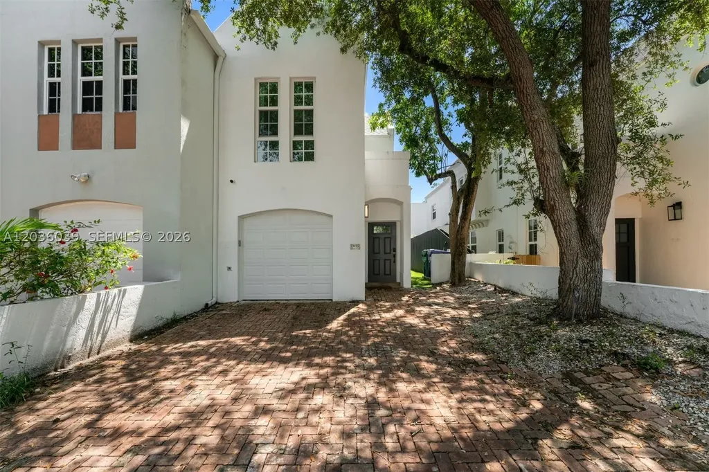 3125 Paola Drive Miami FL 33133