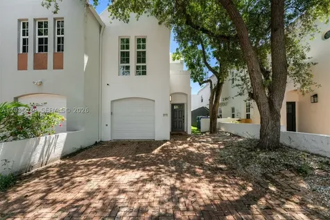 3125 Paola Drive Miami FL 33133