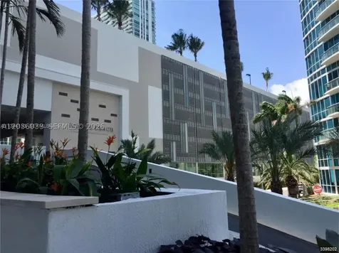 2900 NE 7th Avenue Miami FL 33137