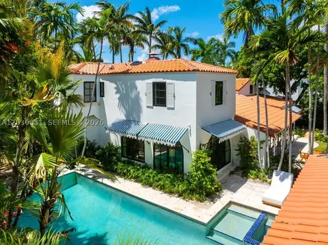 4727 N Bay Road Miami Beach FL 33140