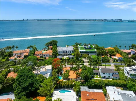 4727 N Bay Road Miami Beach FL 33140