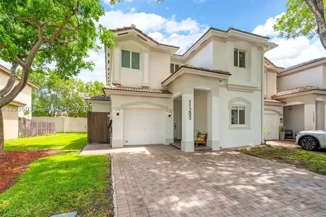 11203 NW 73rd Terrace Doral FL 33178