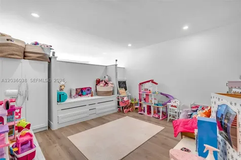 11203 NW 73rd Terrace Doral FL 33178