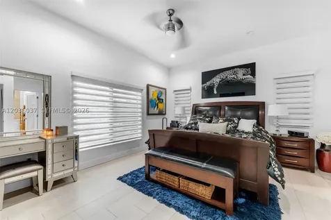 1201 SW 92nd Avenue Miami FL 33174