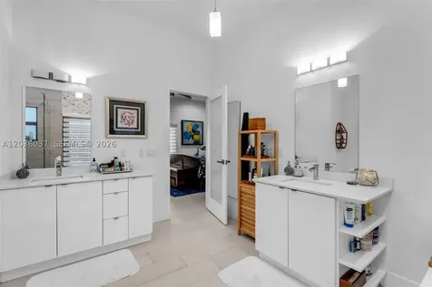 1201 SW 92nd Avenue Miami FL 33174