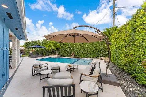 1201 SW 92nd Avenue Miami FL 33174