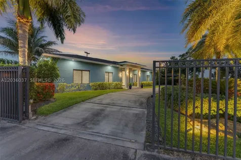 1201 SW 92nd Avenue Miami FL 33174