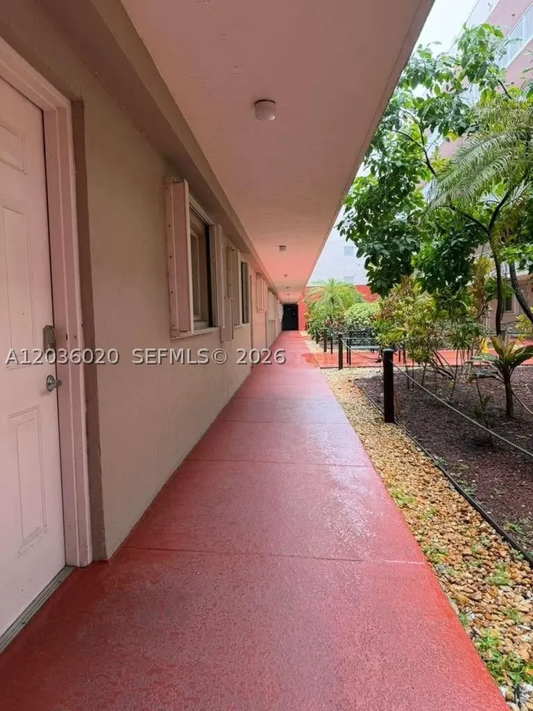 600 NW 32nd Place Miami FL 33125