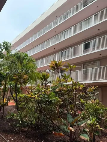 600 NW 32nd Place Miami FL 33125