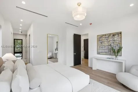 555 Catalonia Avenue Coral Gables FL 33134
