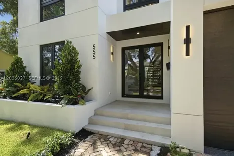 555 Catalonia Avenue Coral Gables FL 33134