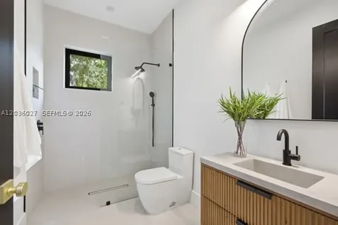 555 Catalonia Avenue Coral Gables FL 33134
