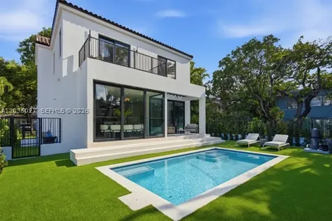 555 Catalonia Avenue Coral Gables FL 33134