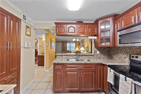 3777 NW 78th Avenue Davie FL 33024