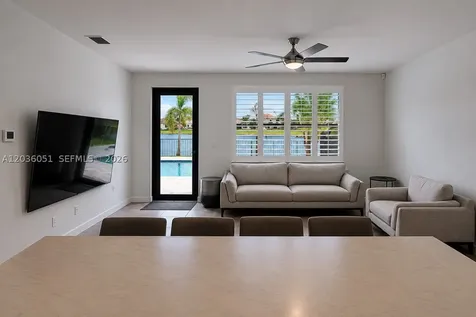 Homestead FL 33033