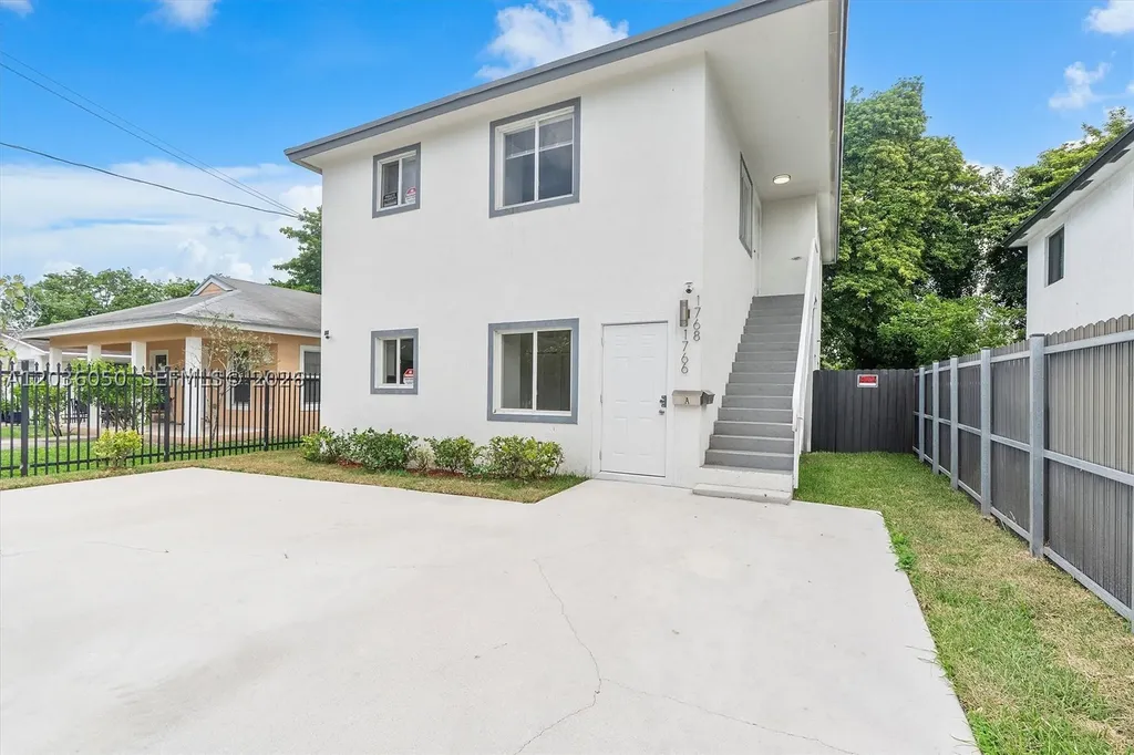 1766 NW 68th Terrace Miami FL 33147