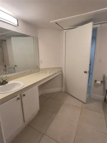 2880 N Oakland Forest Drive Oakland Park FL 33309