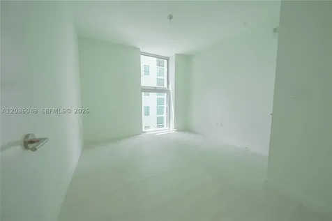 77 SE 5th Street Miami FL 33131