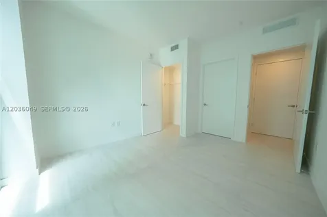77 SE 5th Street Miami FL 33131